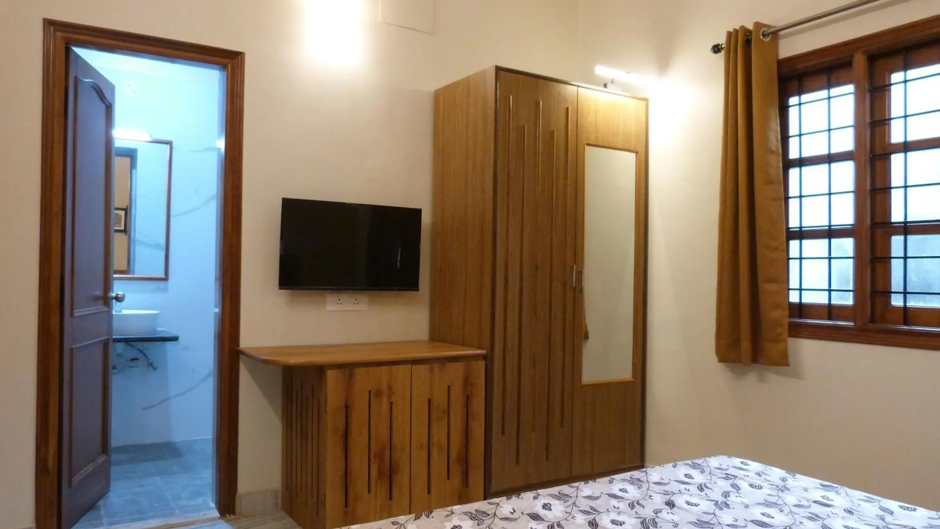 Homestay Shree Vinayak Home Stay!! Varanasi India